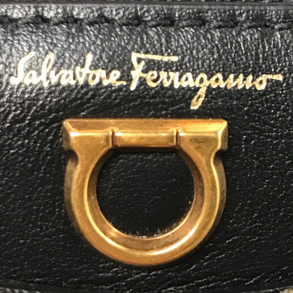 Salvatore Ferragamo Gancini Cosmetic Bag 😍🔥